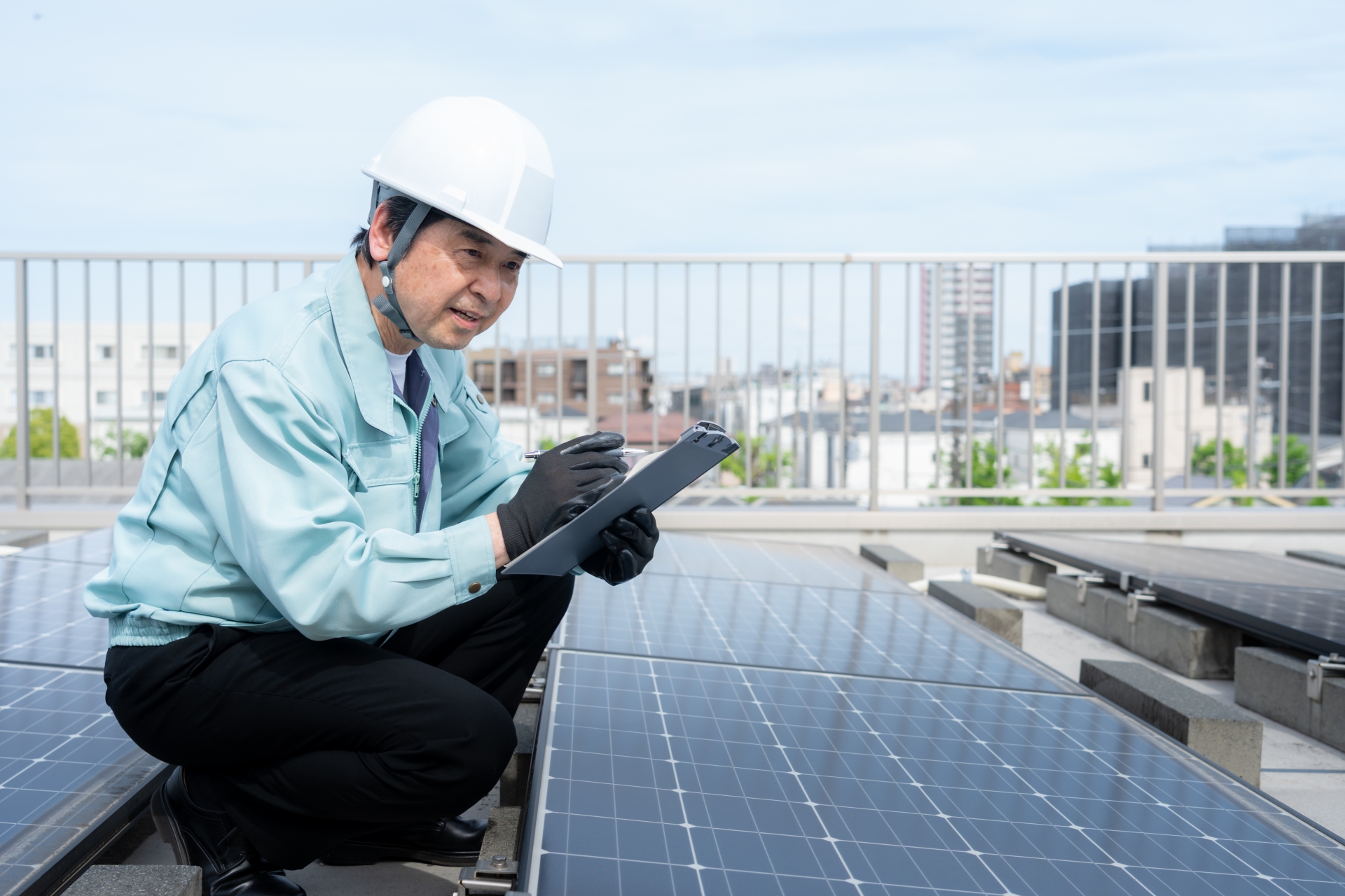 太陽光発電メンテナンス・パネル洗浄事業